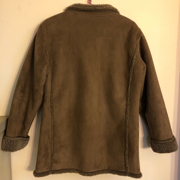 L.L. Bean sherpa coat - Picture 2 of 6